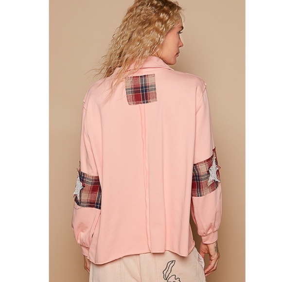 ❄️NWOT POL Pink Star Patchwork Top w/Zip Neck Closure and Balloon Sleeves - Picture 2 of 3